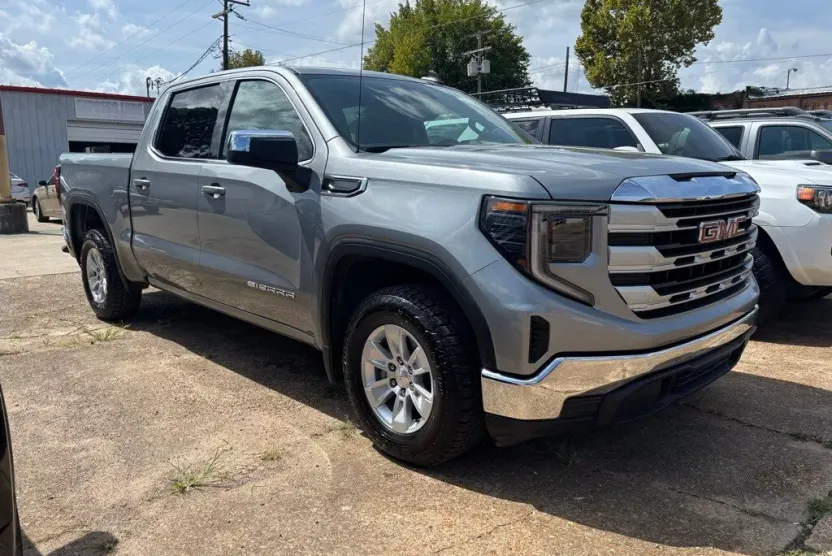 2024 Gmc Sierra 1500 SLE photo 1
