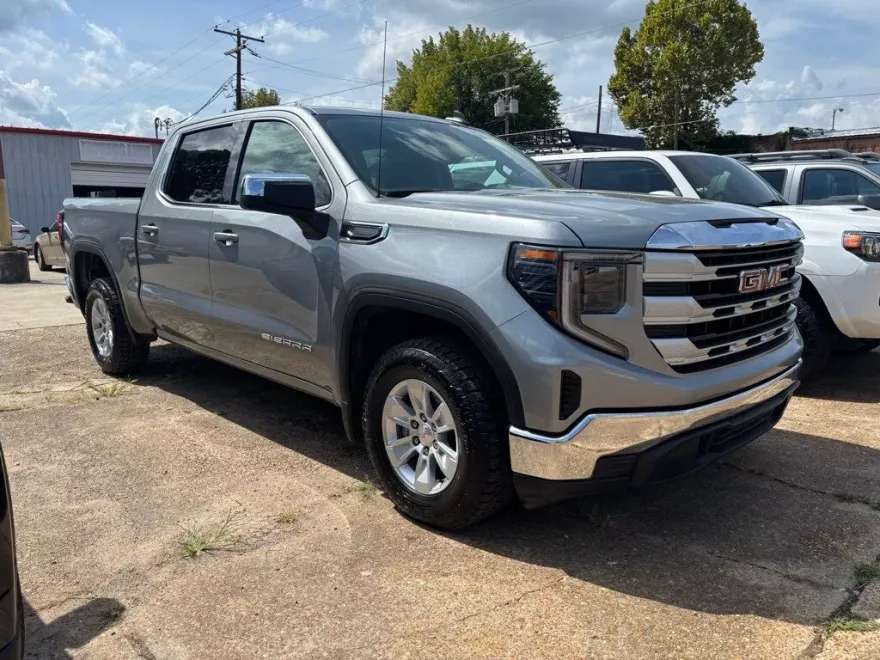 2024 Gmc Sierra 1500 SLE photo 1