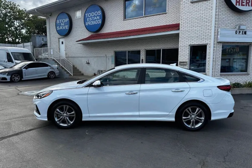 2018 Hyundai Sonata SEL photo 1