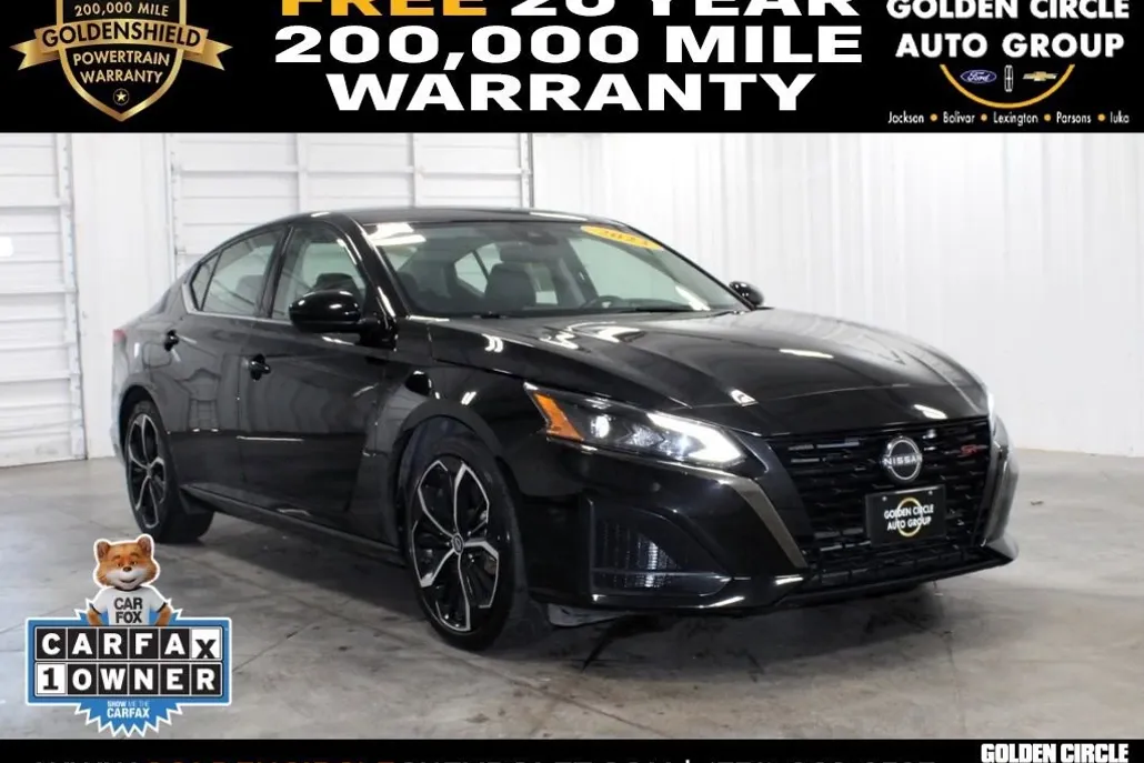 2023 Nissan Altima 2.5 SR photo 1