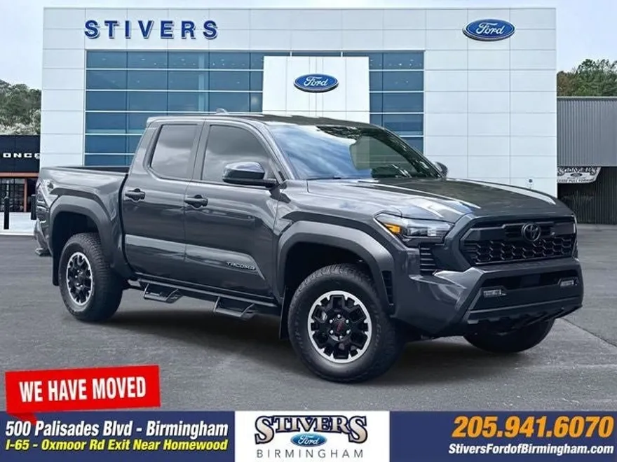 2025 Toyota Tacoma Limited photo 1