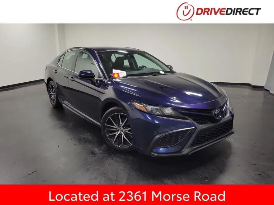 2021 Toyota Camry SE photo 1
