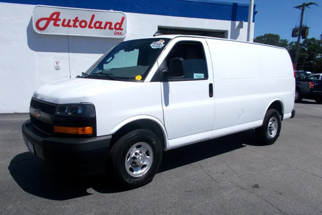 2021 Chevrolet Express 2500 Cargo photo 1