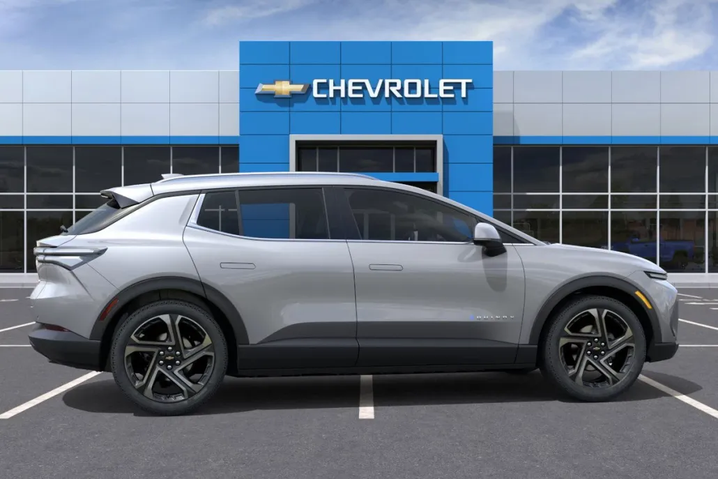2026 Chevrolet Equinox EV 1LT photo 1
