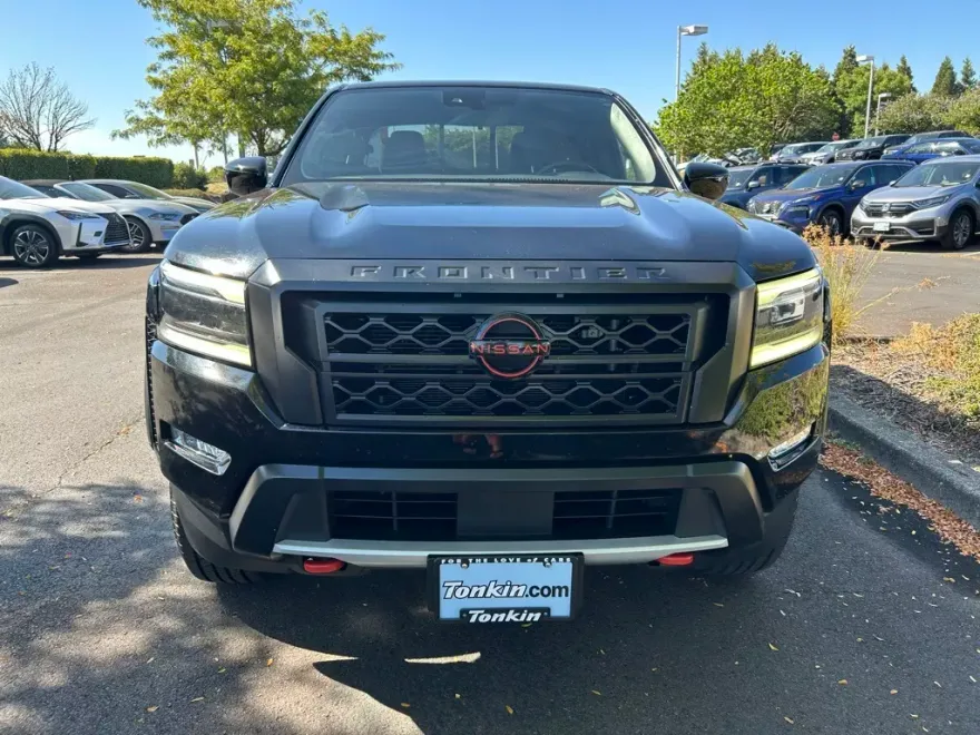 2022 Nissan Frontier PRO-X photo 1