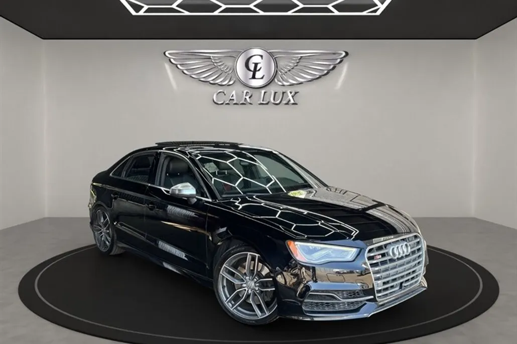 2015 Audi S3 Prestige photo 1