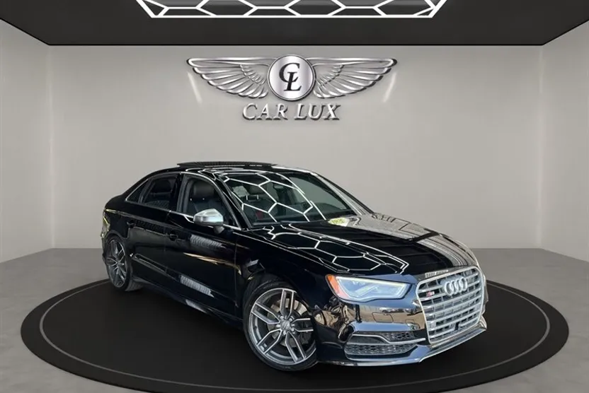 2015 Audi S3 Prestige photo 1