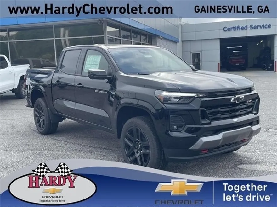 2025 Chevrolet Colorado Z71 photo 1