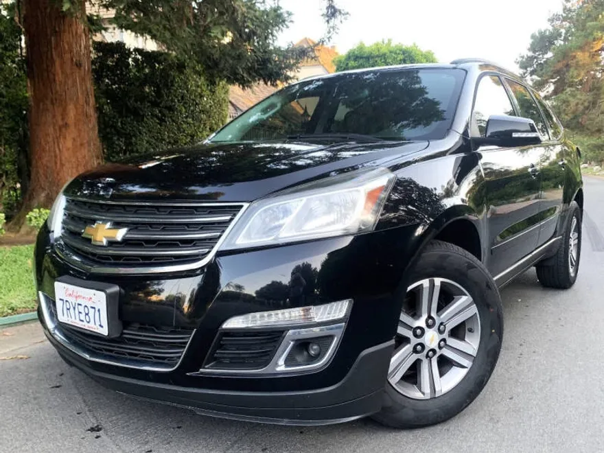 2016 Chevrolet Traverse 2LT photo 1