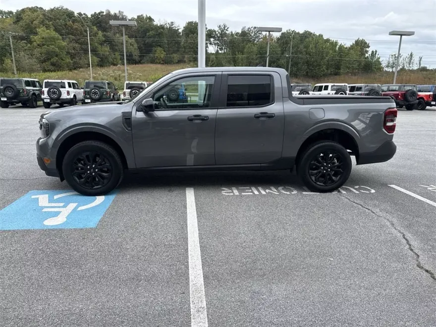 2024 Ford Maverick XLT photo 1