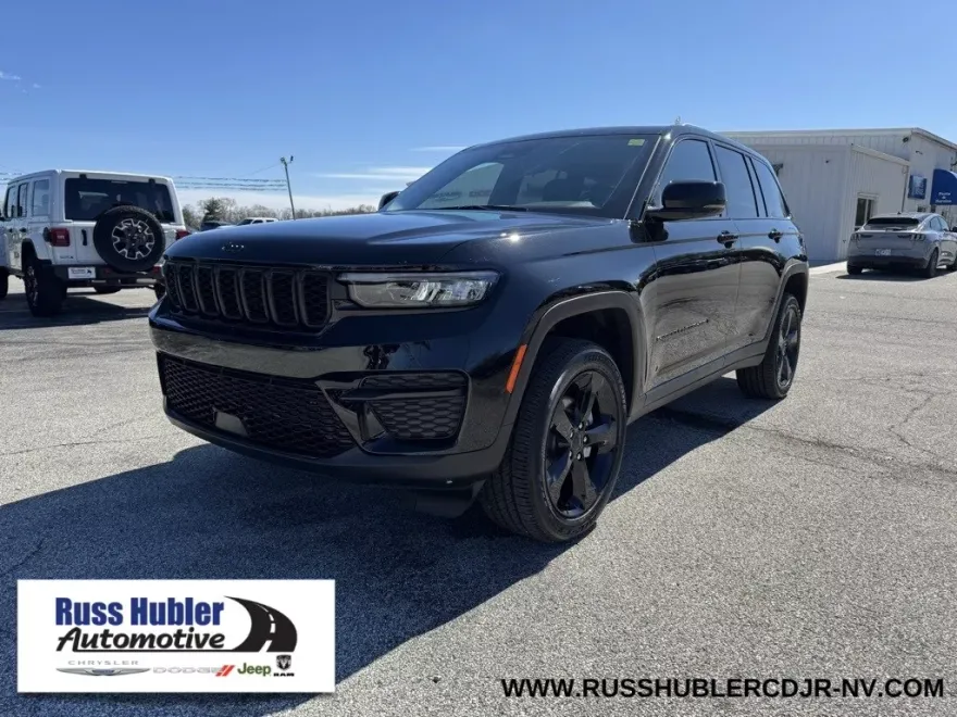 2025 Jeep Grand Cherokee Altitude photo 1