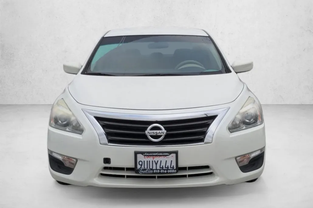 2013 Nissan Altima 2.5 SV photo 1