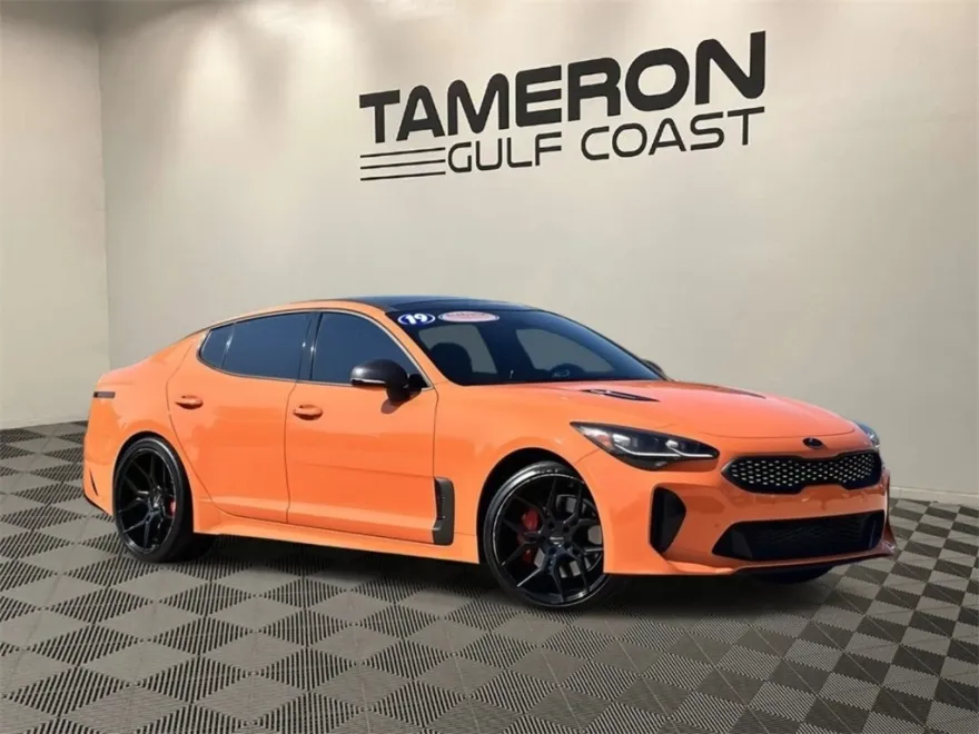 2019 Kia Stinger GT photo 1