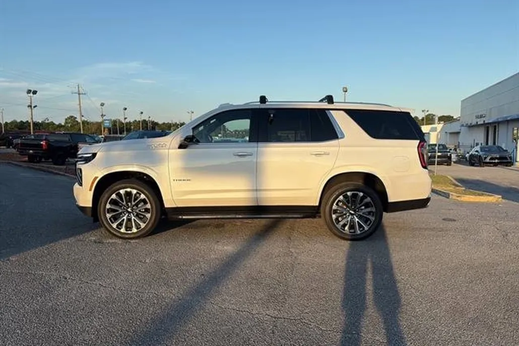 2025 Chevrolet Tahoe High Country photo 1