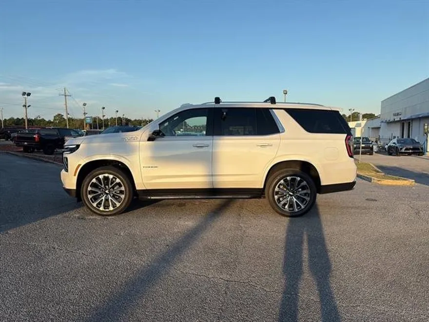 2025 Chevrolet Tahoe High Country photo 1