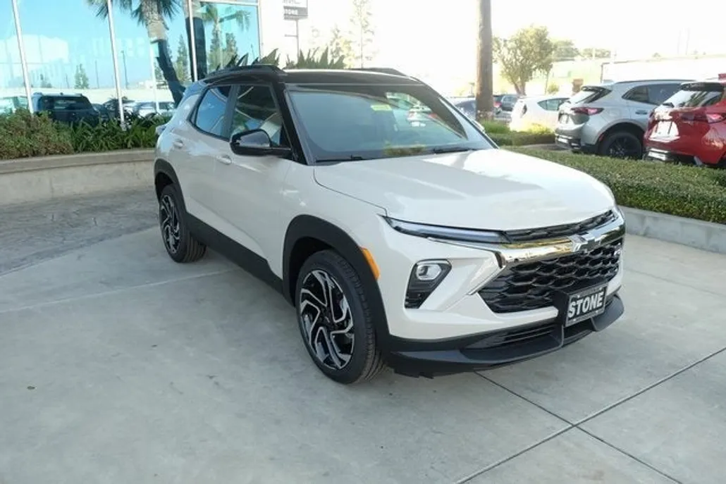 2026 Chevrolet Trailblazer RS photo 1