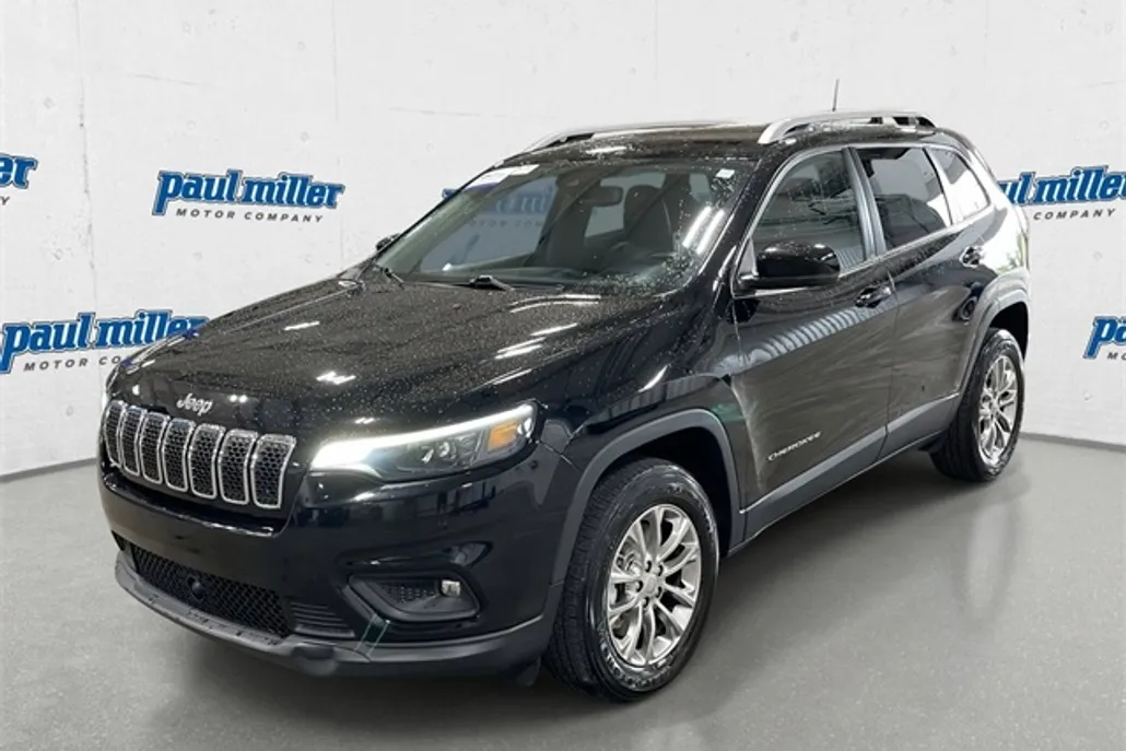2021 Jeep Cherokee Latitude Lux photo 1