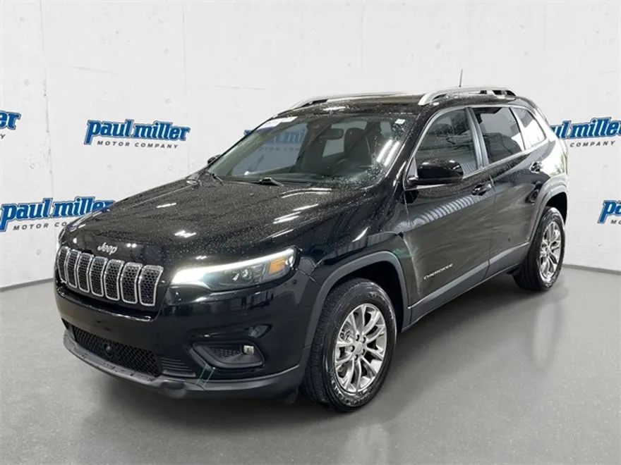 2021 Jeep Cherokee Latitude Lux photo 1