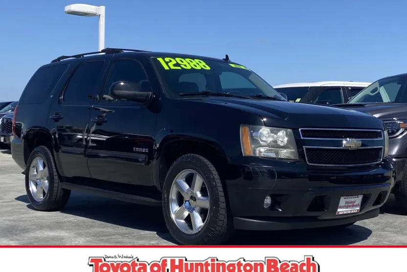 2011 Chevrolet Tahoe LT photo 1