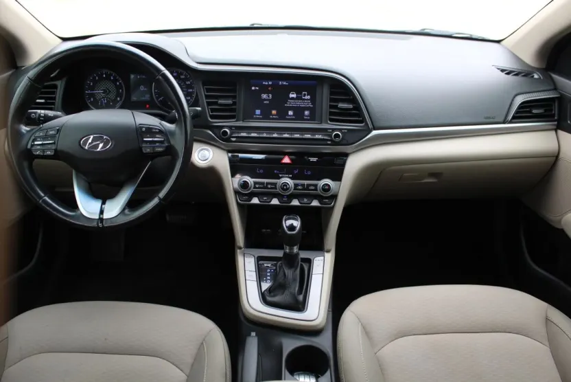 2020 Hyundai Elantra Value Edition photo 1