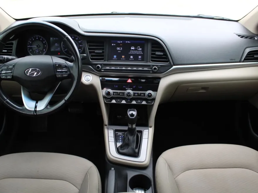 2020 Hyundai Elantra Value Edition photo 1
