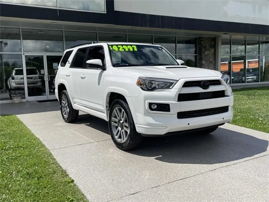 2022 Toyota 4Runner TRD Sport photo 1