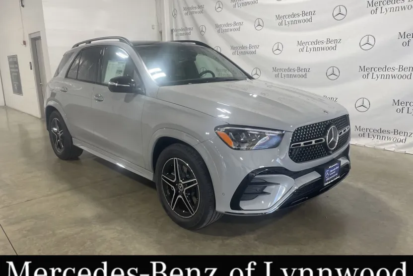 2025 Mercedes Benz GLE 450 4MATIC photo 1
