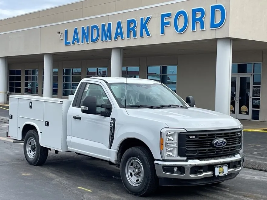 2023 Ford F-250 photo 1
