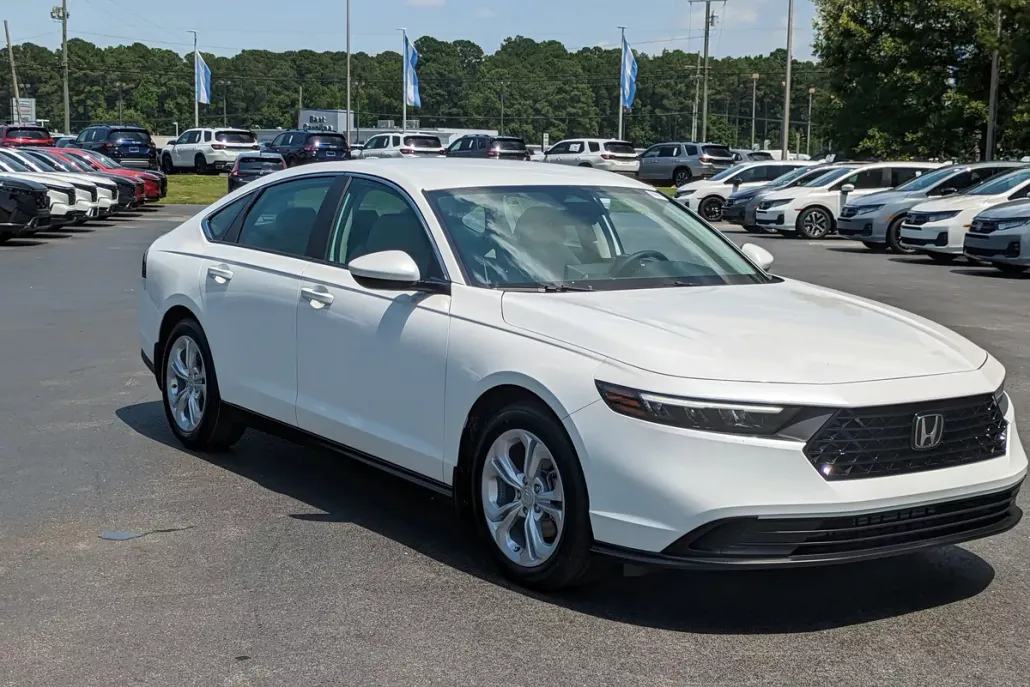 2025 Honda Accord LX photo 1