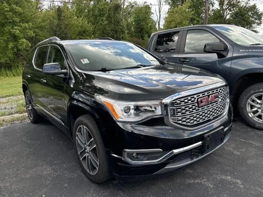 2019 Gmc Acadia Denali photo 1