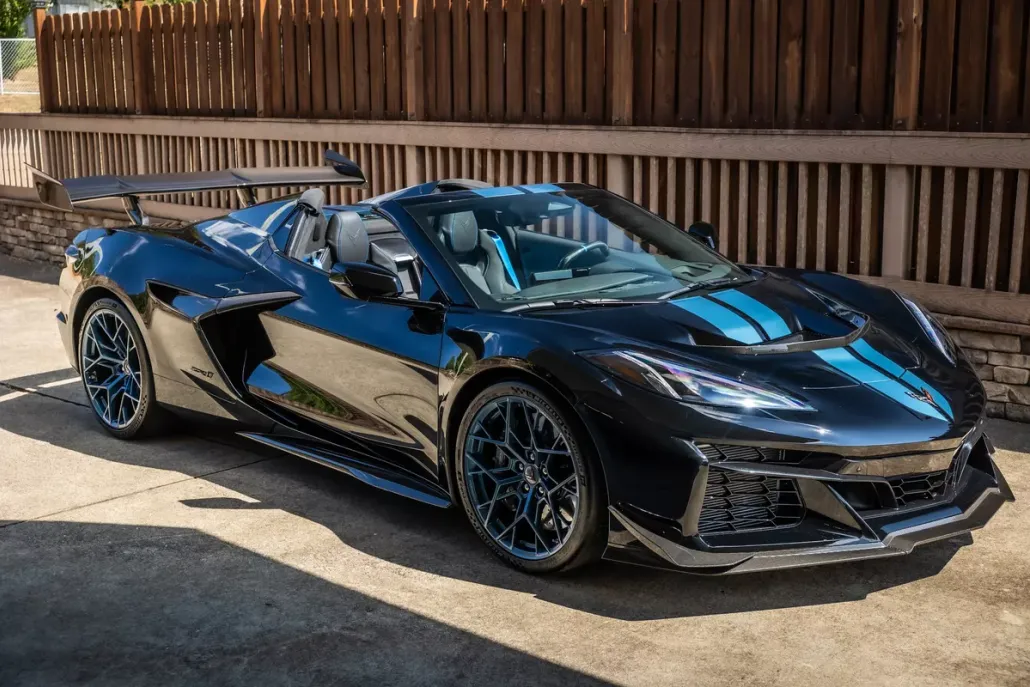 2025 Chevrolet Corvette ZR1 3LZ Convertible photo 1