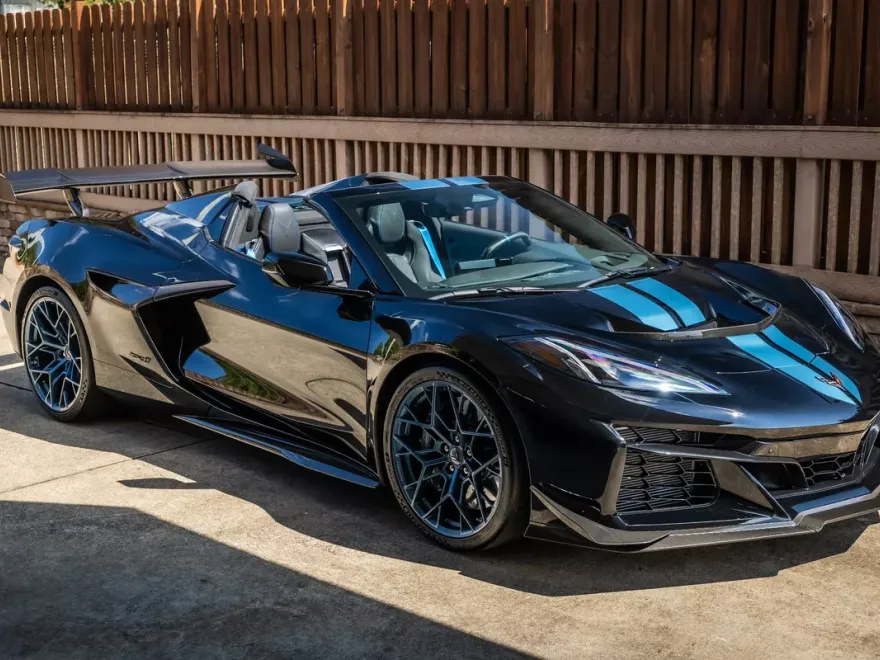 2025 Chevrolet Corvette ZR1 3LZ Convertible photo 1