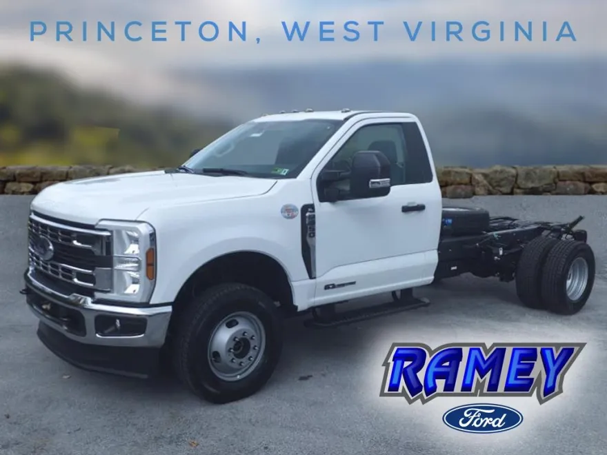 2024 Ford F-350 XL photo 1