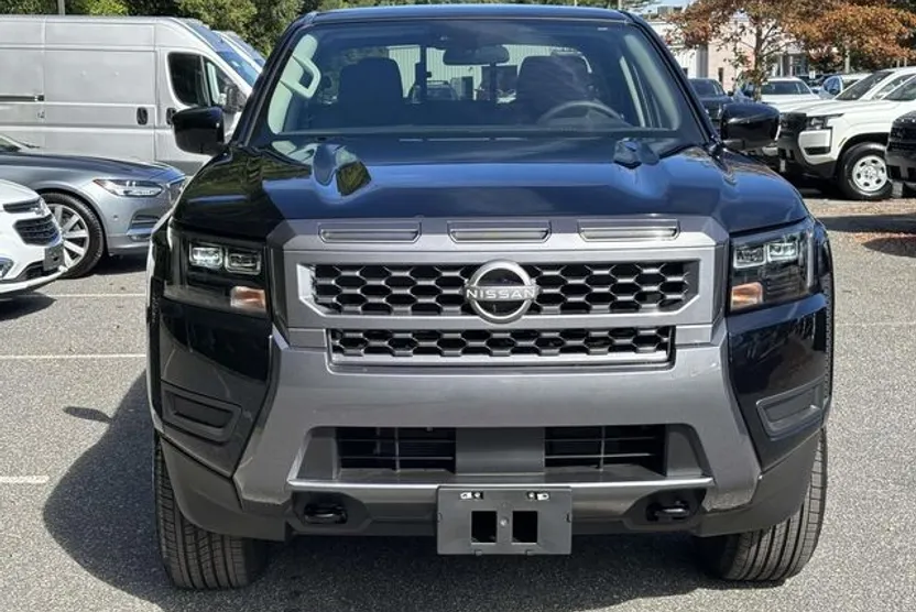 2026 Nissan Frontier SV photo 1