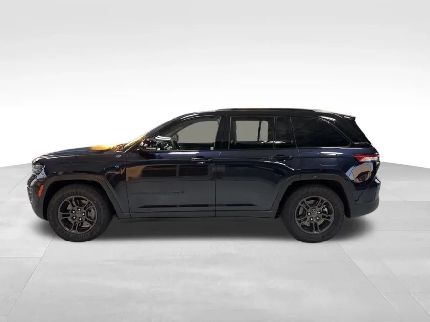 2024 Jeep Grand Cherokee Trailhawk 4xe photo 1