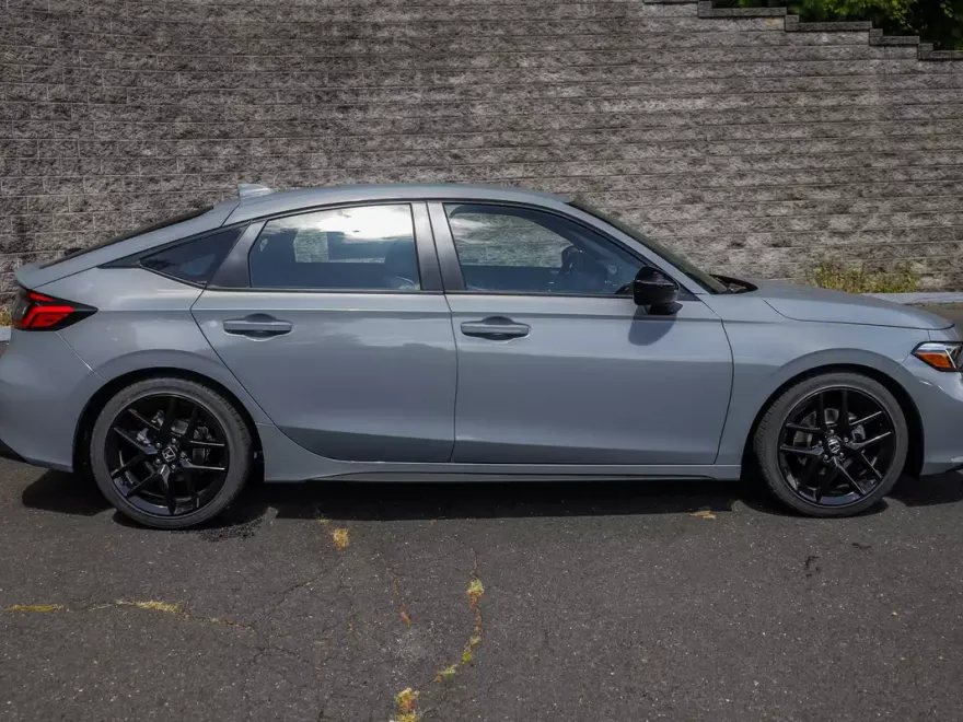 2025 Honda Civic Sport Hatchback photo 1