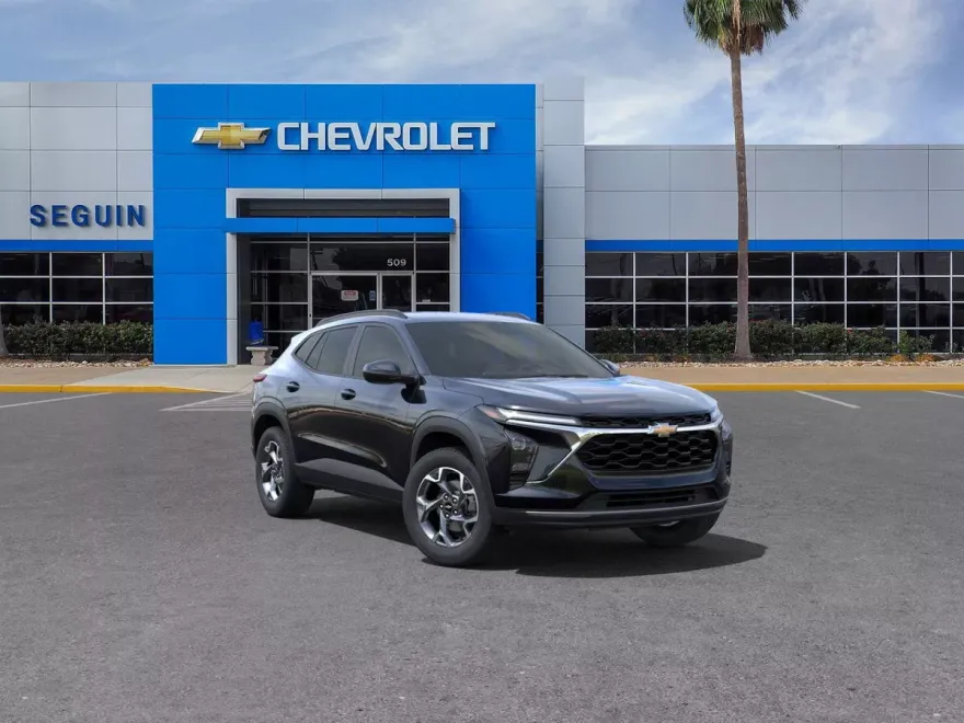 2025 Chevrolet Trax LT photo 1