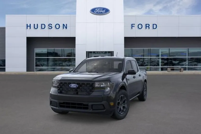 2025 Ford Maverick XLT photo 1