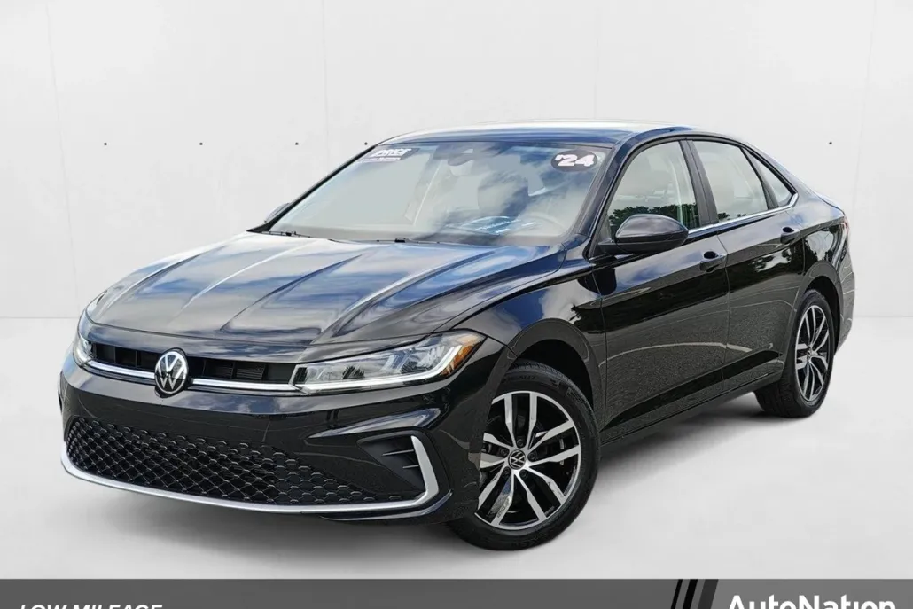 2025 Volkswagen Jetta 1.5T SE photo 1