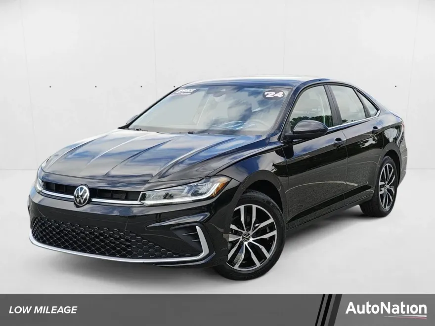 2025 Volkswagen Jetta 1.5T SE photo 1