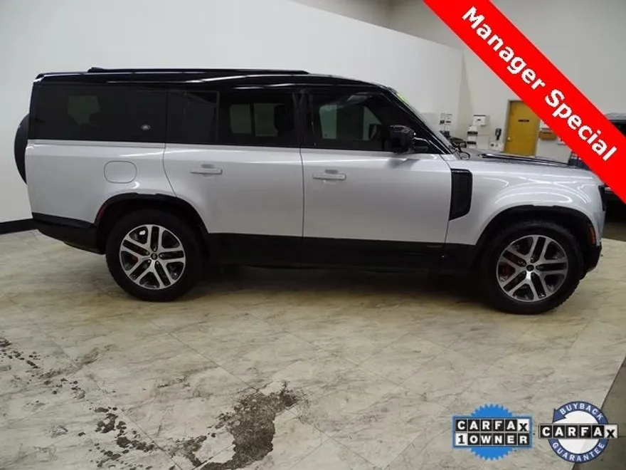 2024 Land Rover Defender 130 X photo 1