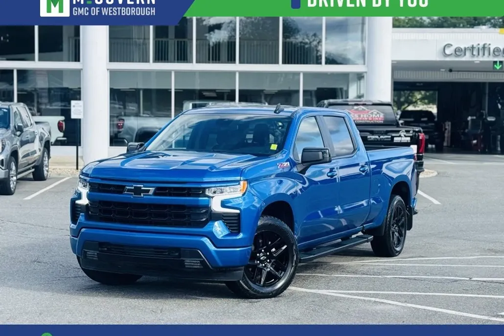 2024 Chevrolet Silverado 1500 RST photo 1