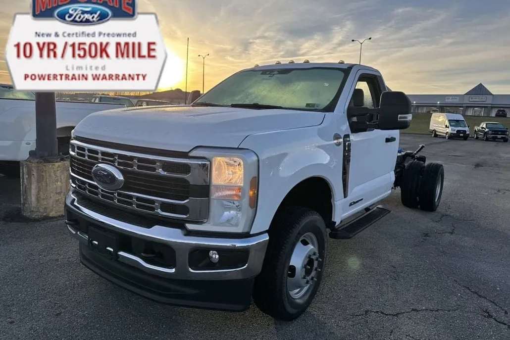 2024 Ford F-350 XL photo 1