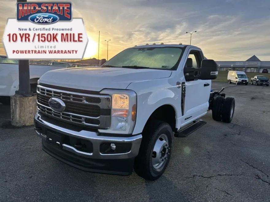 2024 Ford F-350 XL photo 1