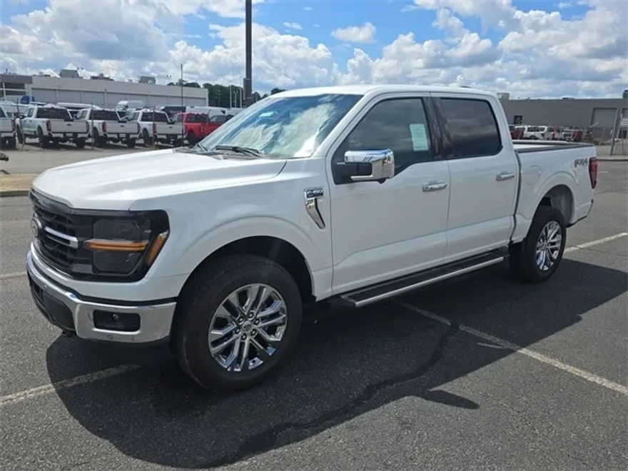2024 Ford F-150 XLT photo 1