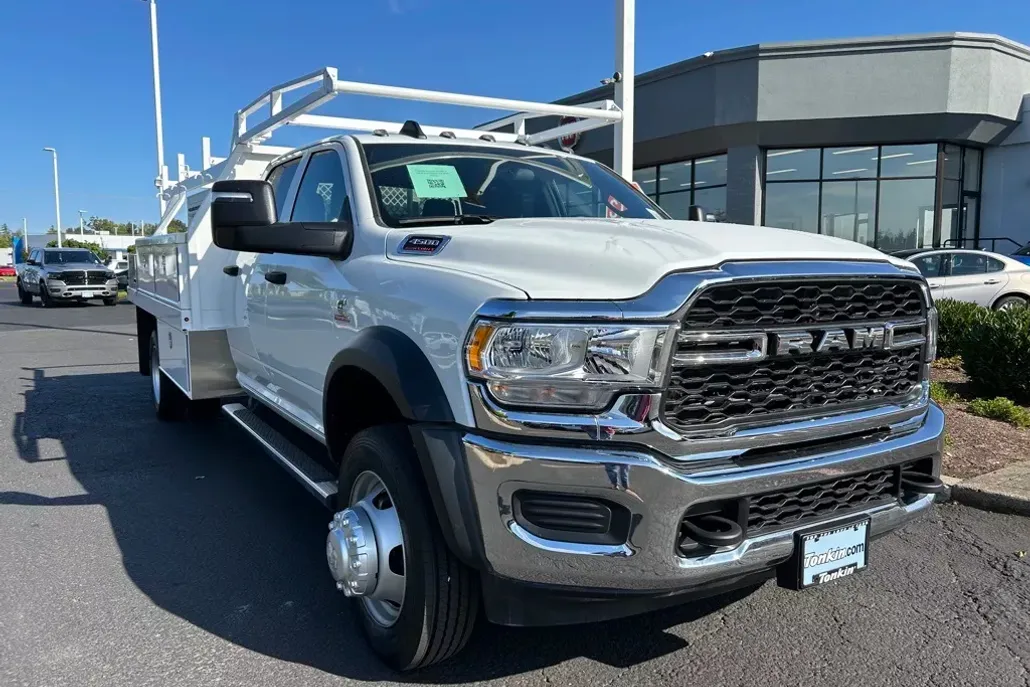 2024 Ram 4500 Tradesman photo 1
