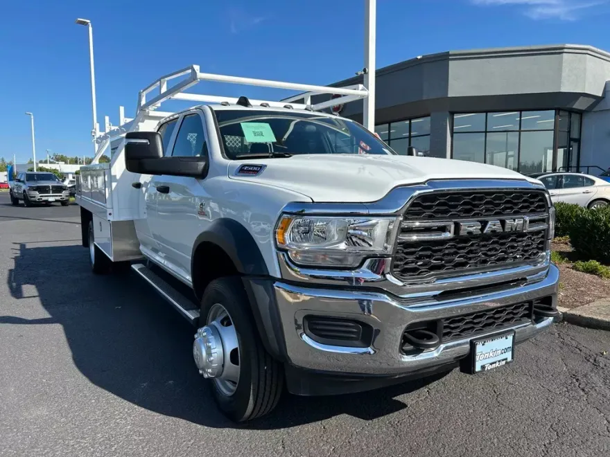2024 Ram 4500 Tradesman photo 1