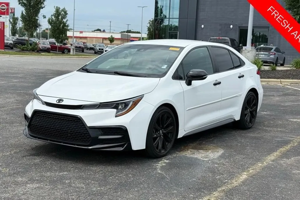 2021 Toyota Corolla SE photo 1