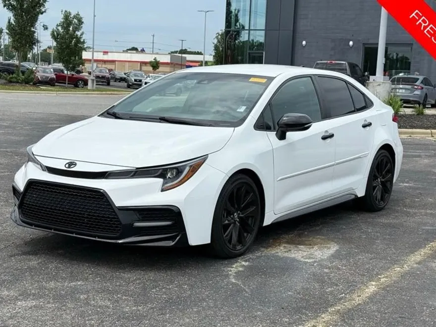 2021 Toyota Corolla SE photo 1