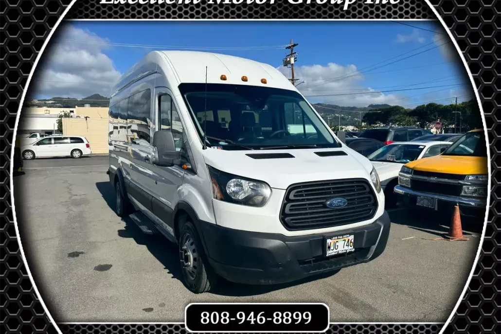 2018 Ford Transit Passenger XLT photo 1